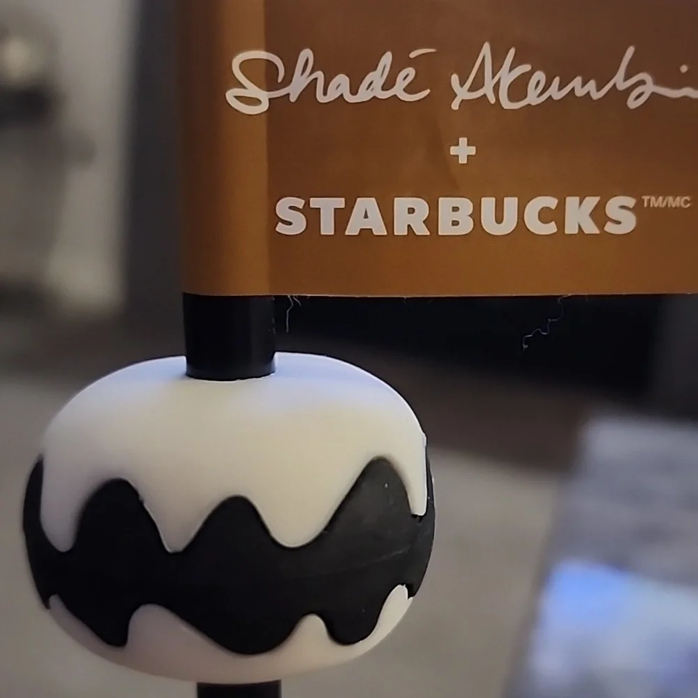 Starbucks Shade Akanbi 24oz tumbler with Straw Geo tribal black cream. NEW